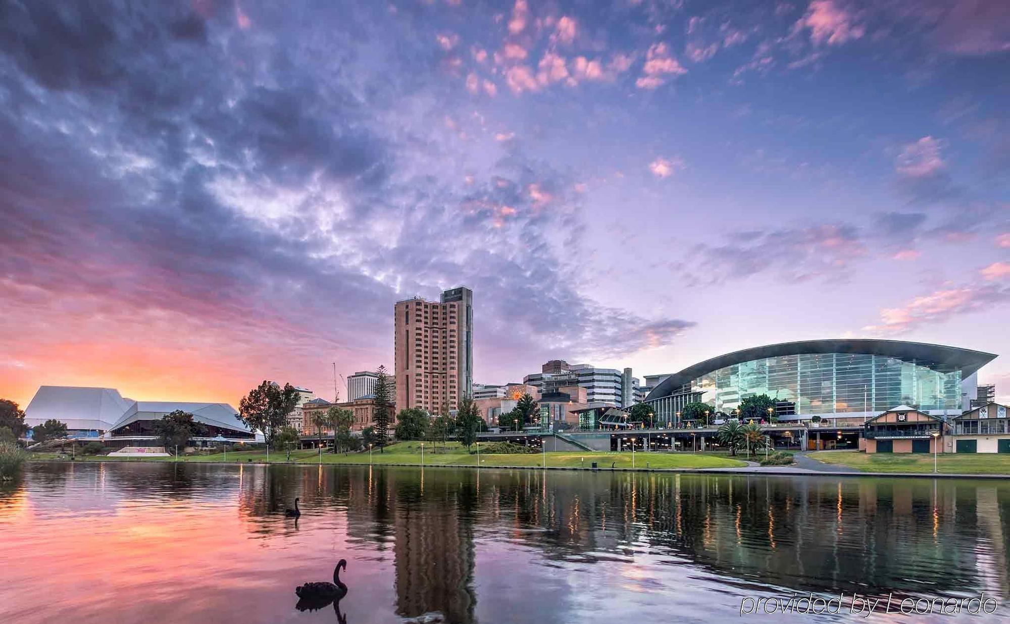 Ibis Adelaide Hotel Exterior foto
