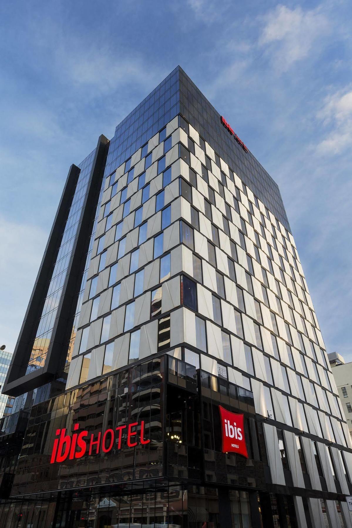 Ibis Adelaide Hotel Exterior foto